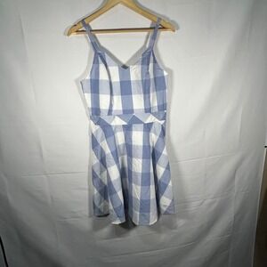 Copper Key Blue White Gingham Plaid with‎ specks of pink and green Dress size M